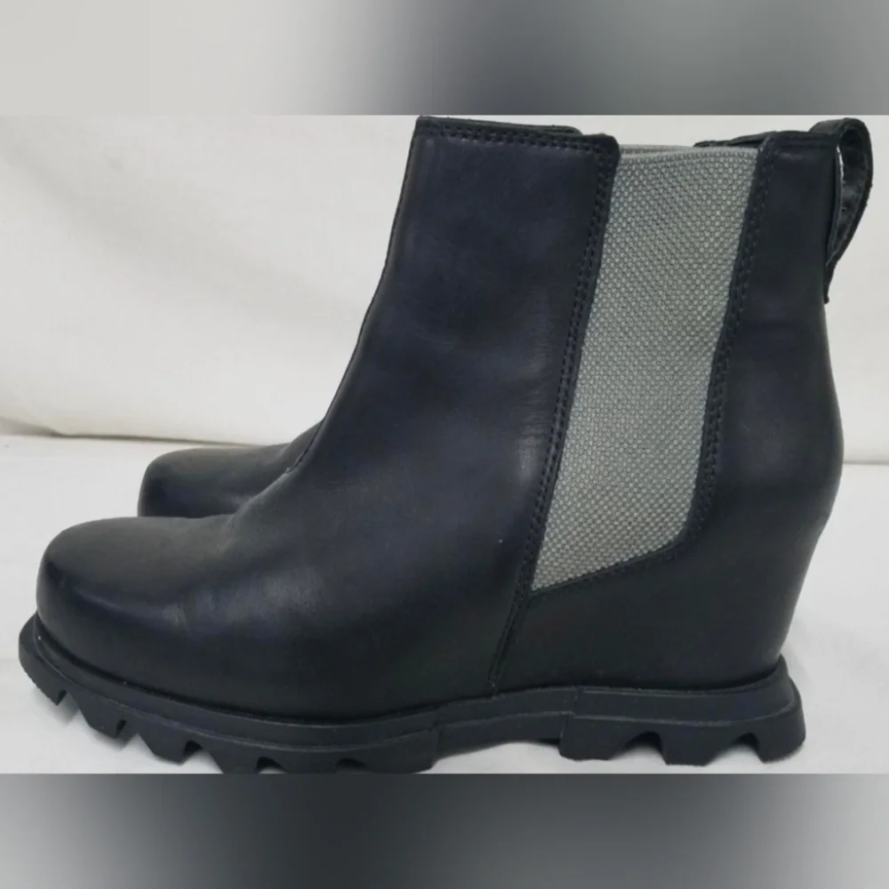 Sorel Joan Of Artic Wedge III Chelsea Ankle Boots Size 7.5 W/Box MSRP $200 - Picture 3 of 9